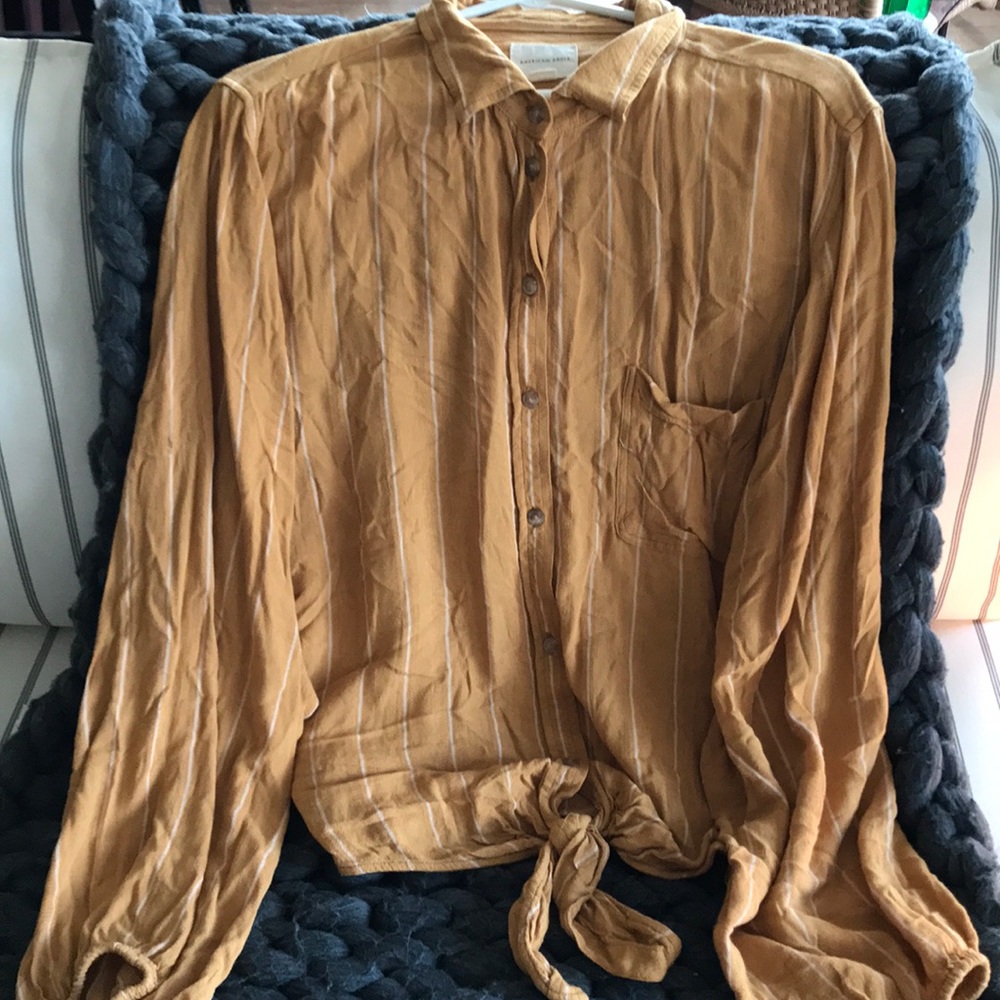 Xl Women’s long sleeve shirt with front tie